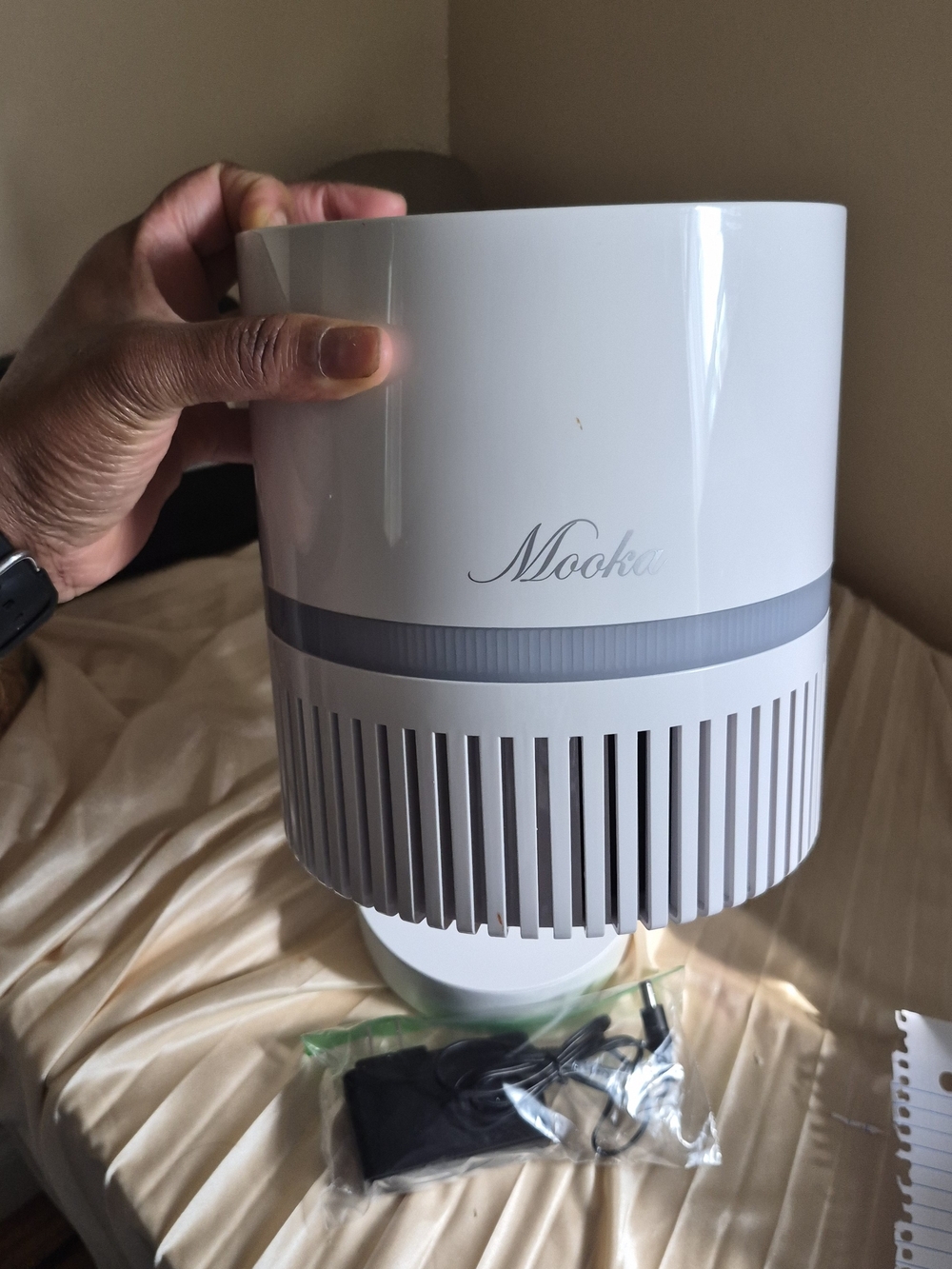 Unknown white circular home item